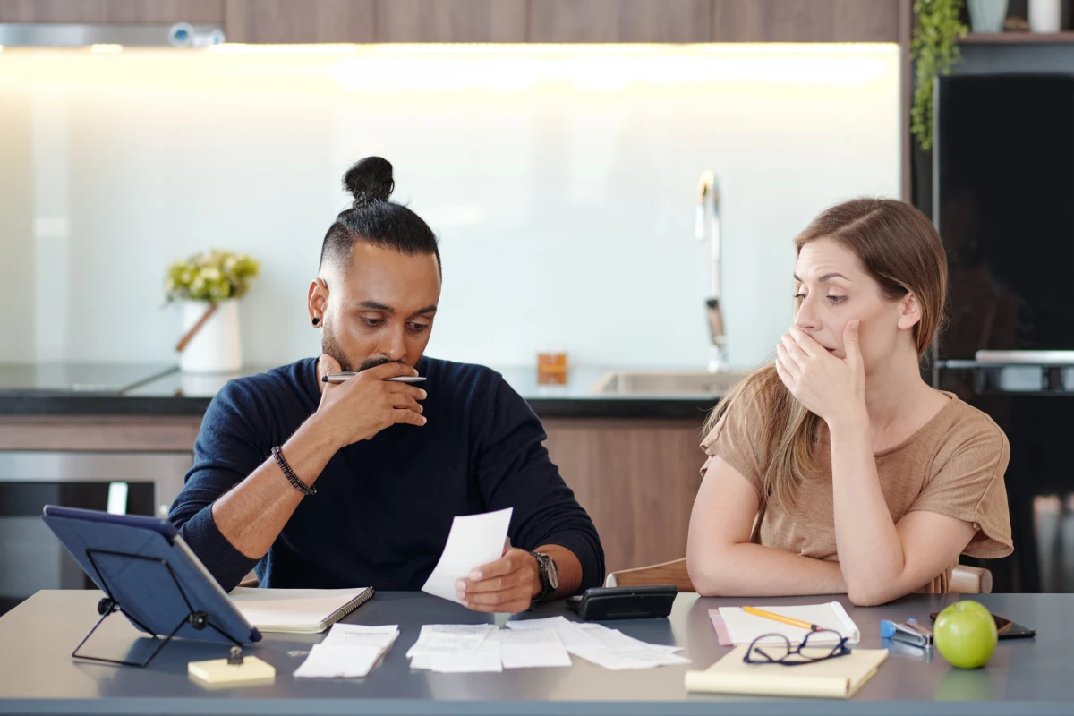 Paiements en retard : comprendre et faire face aux pénalités légales